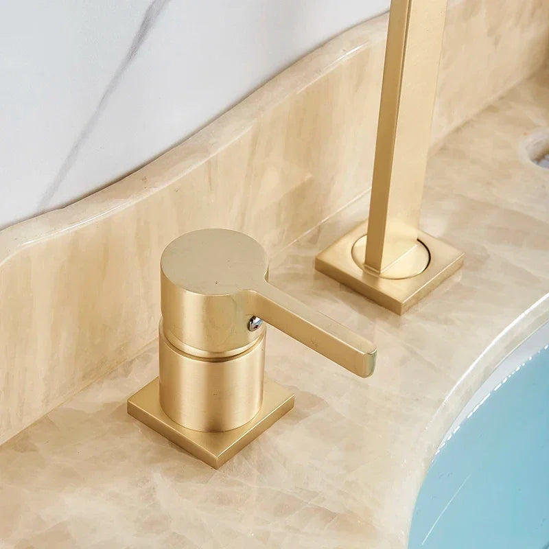 Canilla Dorada para Baño Monocomando