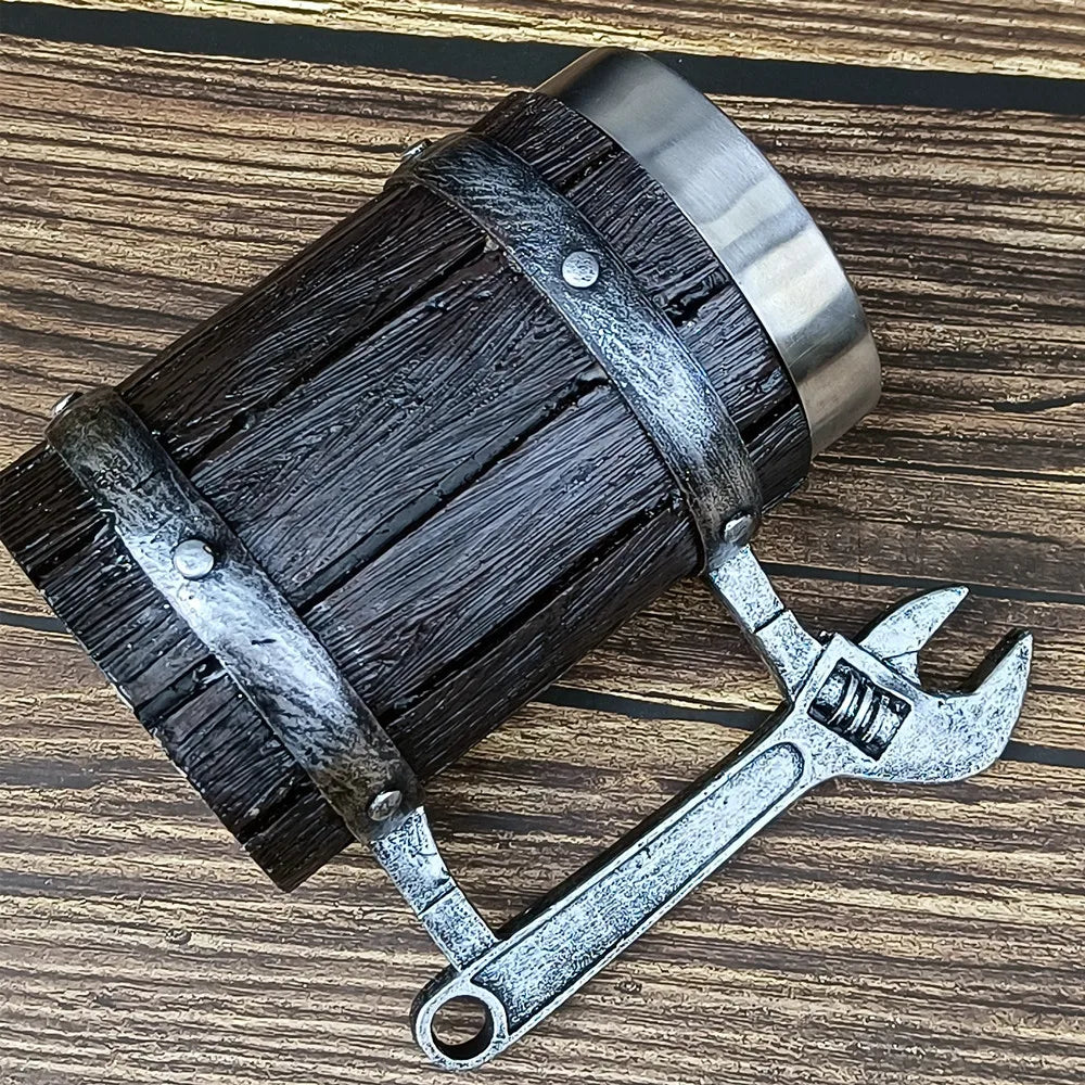 Jarra de cerveza de madera estilo barril, jarra de cerveza de acero inoxidable de gran capacidad, taza de café, copa de vino, metálica e aislada, como regalo para bar o fiesta
