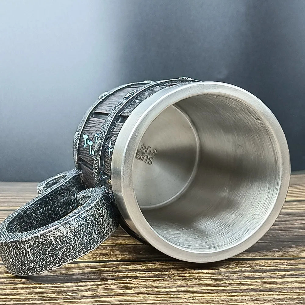 Jarra de cerveza de madera estilo barril, jarra de cerveza de acero inoxidable de gran capacidad, taza de café, copa de vino, metálica e aislada, como regalo para bar o fiesta