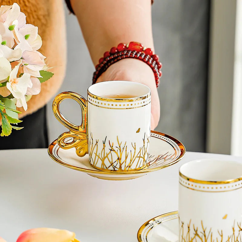 Juego de 6 piezas de tazas de espresso Set de té Retro Té de la tarde Tazas de café con platillos Juego de tazas para parejas Taza de hogar Creativa Juego de vasos Regalo