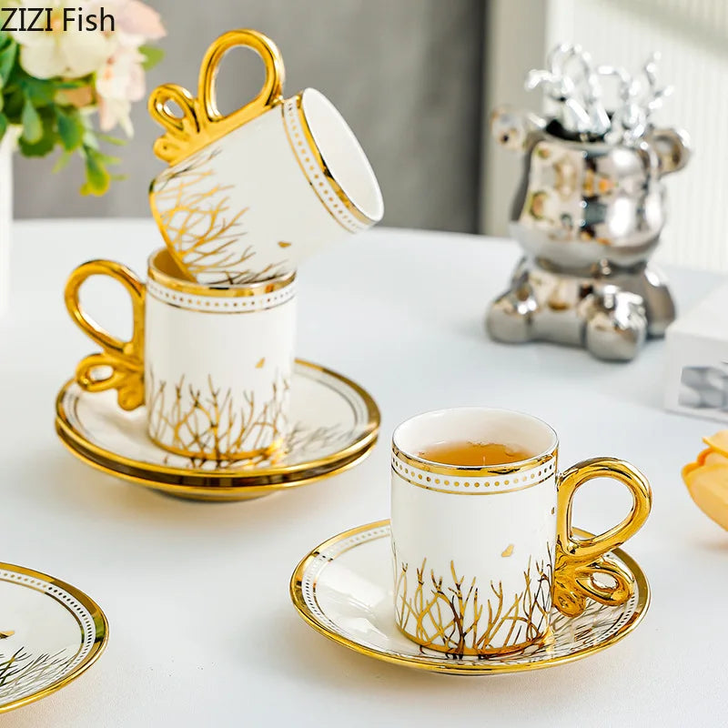 Juego de 6 piezas de tazas de espresso Set de té Retro Té de la tarde Tazas de café con platillos Juego de tazas para parejas Taza de hogar Creativa Juego de vasos Regalo